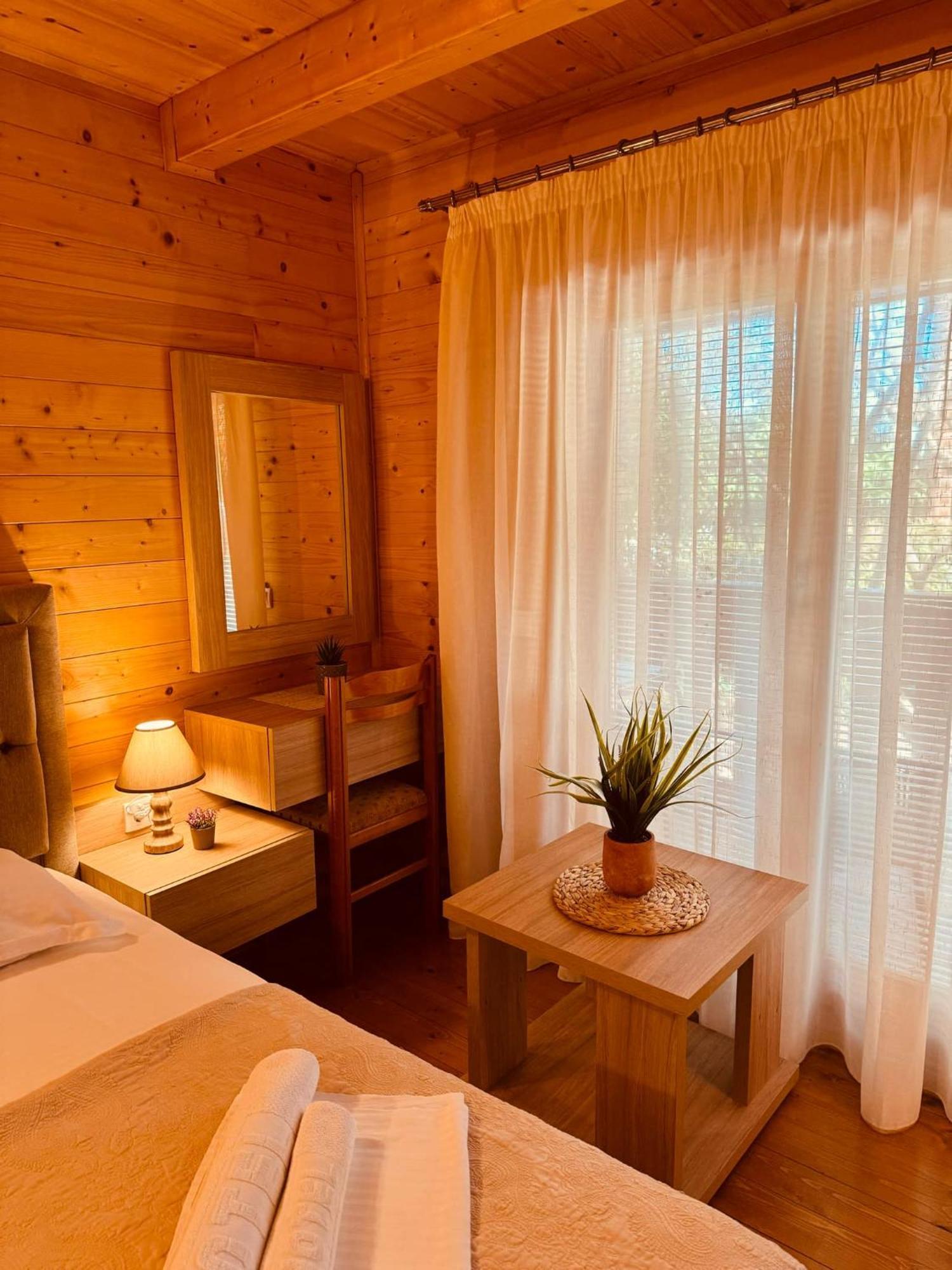 Apart Hotel Llolla Улцинь Экстерьер фото